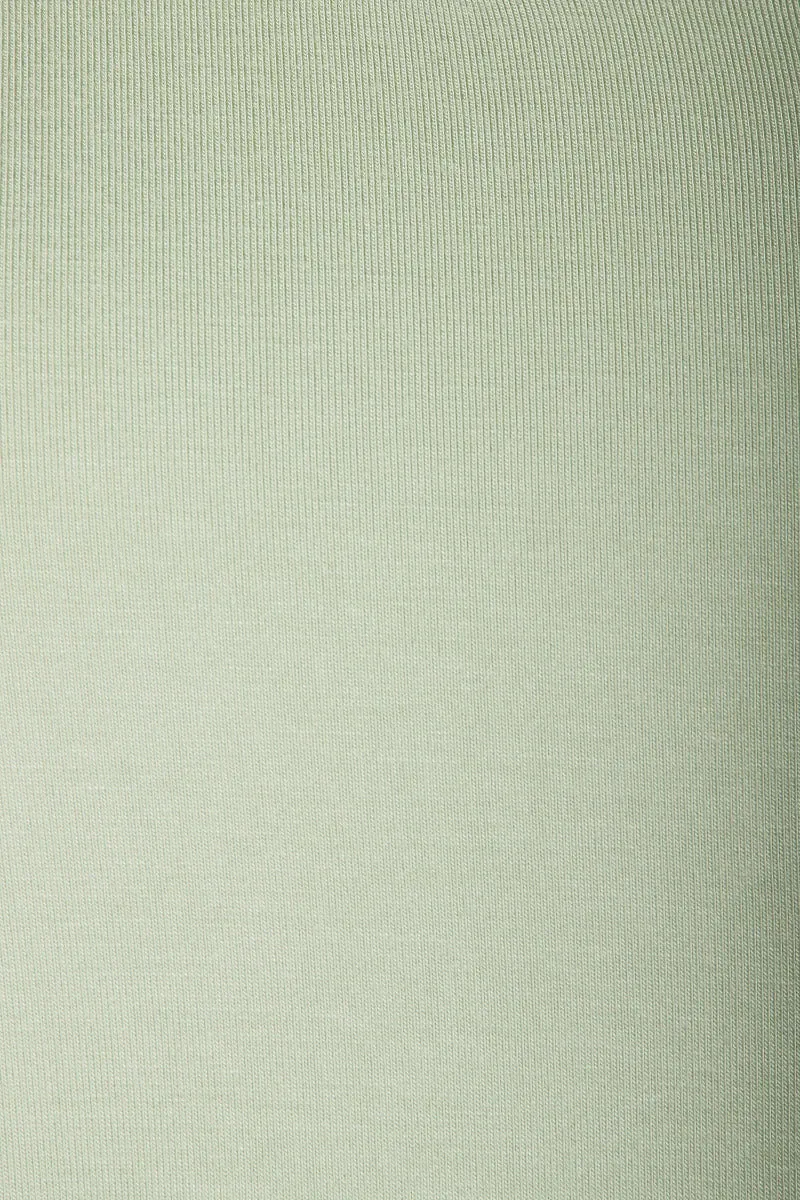 Cable & Guage Scoop Neck Short Sleeve Pocket Solid ITY T-Shirt by Curated Brands