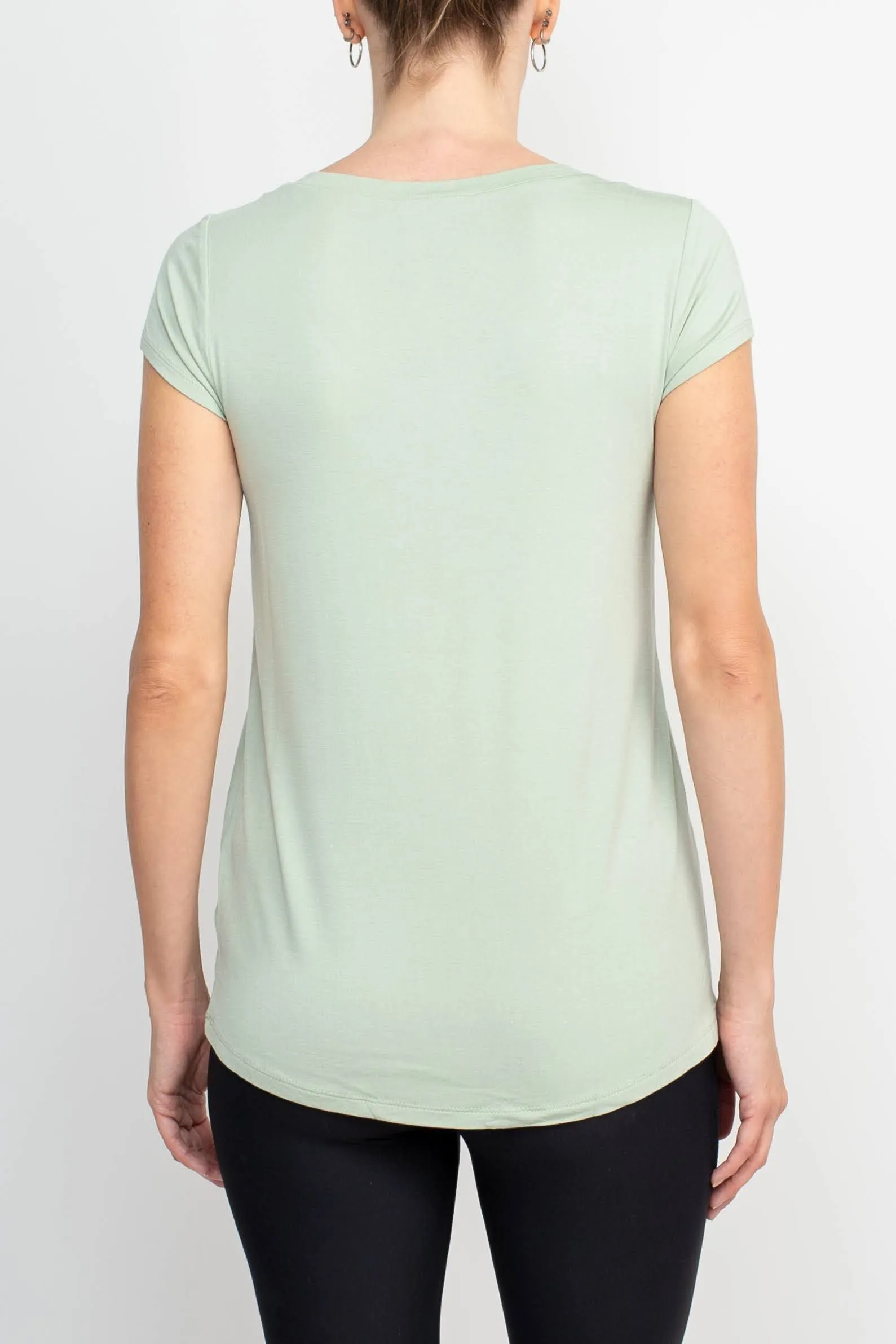 Cable & Guage Scoop Neck Short Sleeve Pocket Solid ITY T-Shirt by Curated Brands