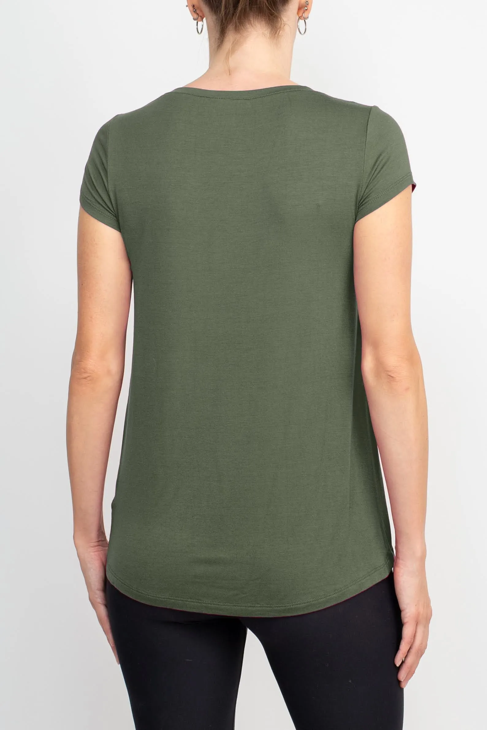 Cable & Guage Scoop Neck Short Sleeve Pocket Solid ITY T-Shirt by Curated Brands
