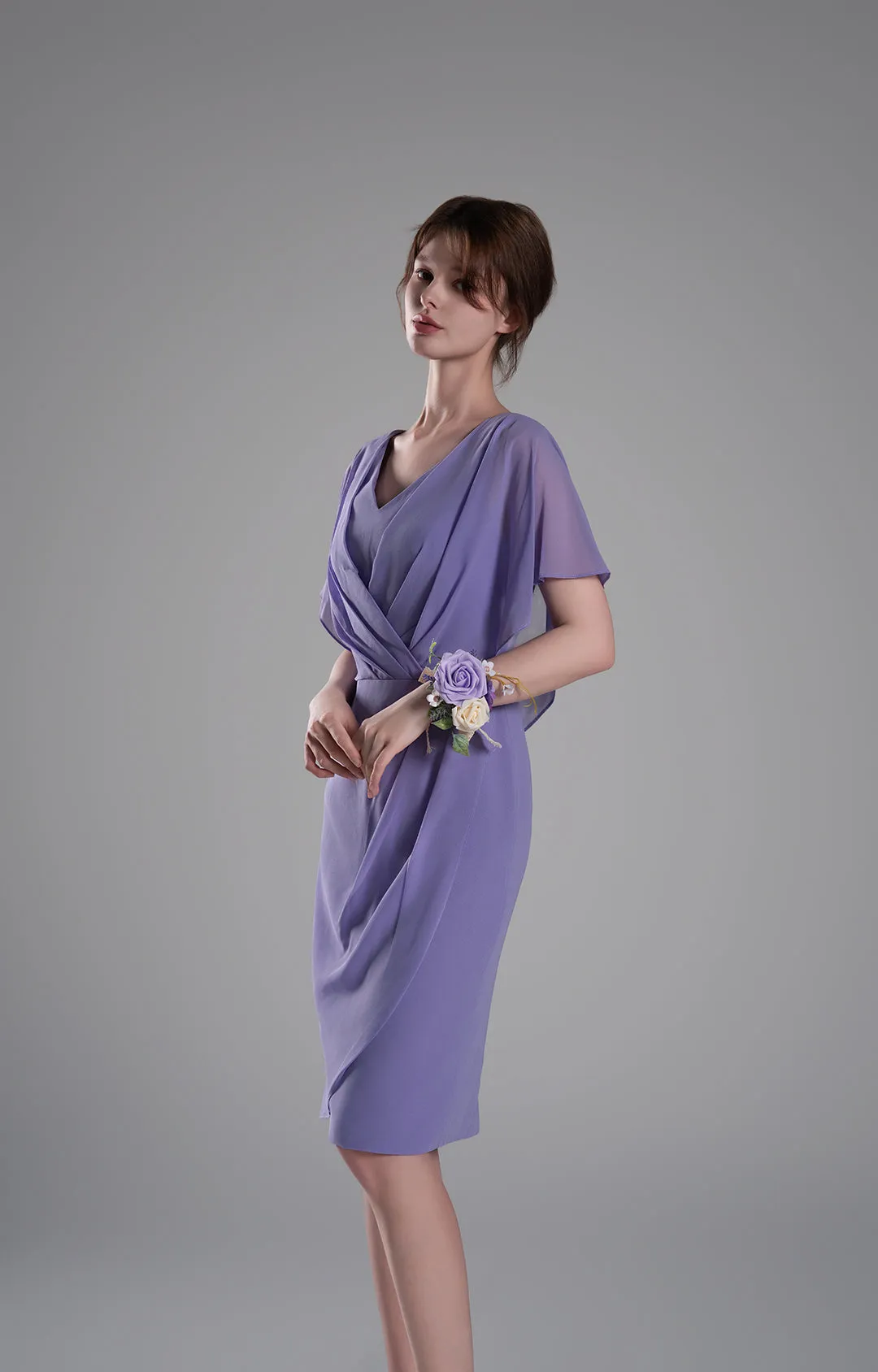 V-neck Pleated Cape Knee-length Dresses